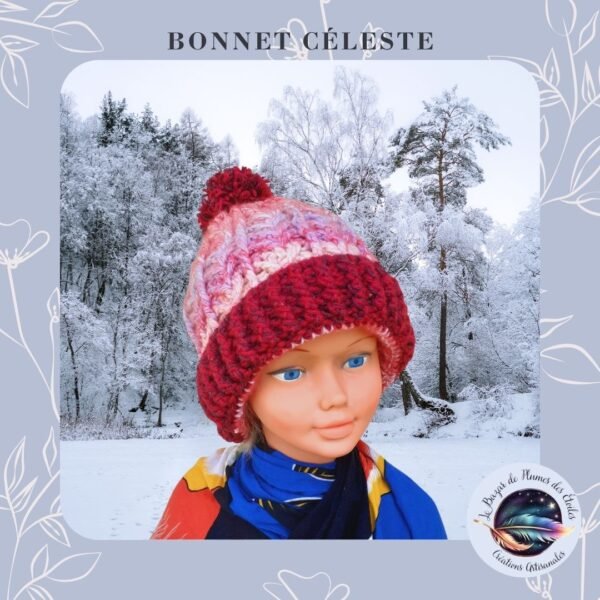 Découvre le bonnet Céleste réalisé au crochet. Il est fait main, coloré, chaud et durable. Style et confort garantis cet hiver. Prêt à porter !