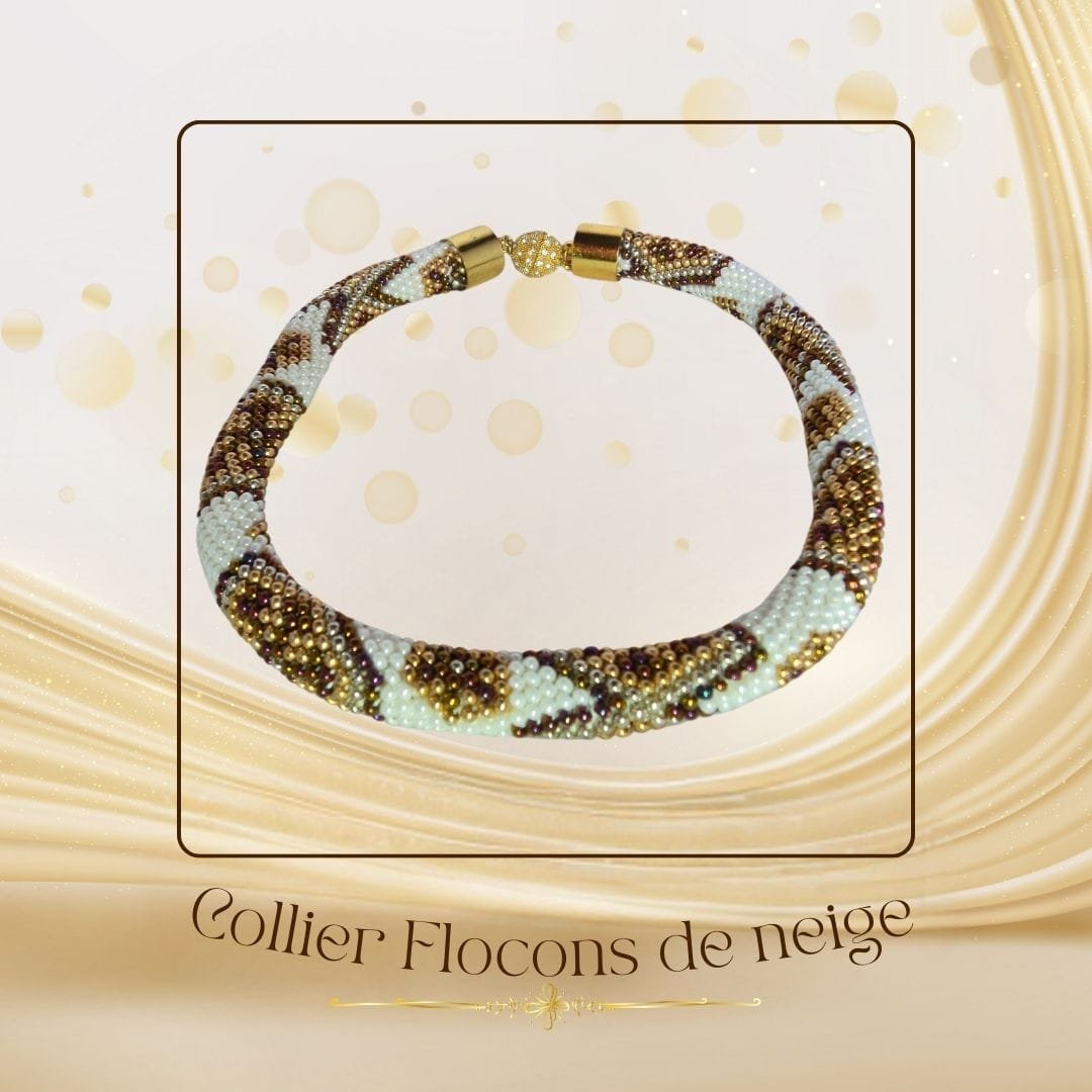 BIJ12COL004 - Collier Brodé - Flocons de neige (2)
