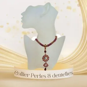 💎 Collier Tissé Élégant en Perles et Dentelles