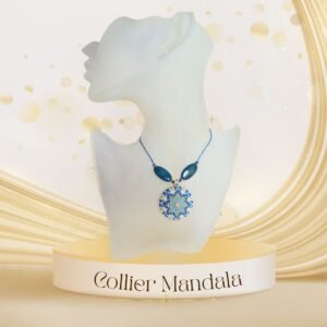 Collier Mandala en perles Miyuki et apatite mêle beauté, authenticité et histoire, pour ajouter une touche unique à ta collection de bijoux.